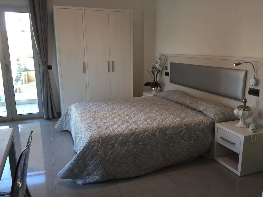 Residence Hotel Albachiara Rimini Kültér fotó