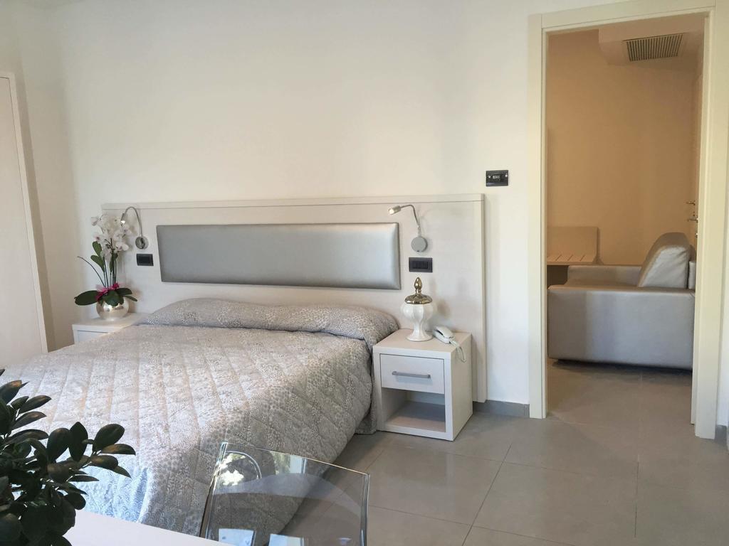 Residence Hotel Albachiara Rimini Kültér fotó