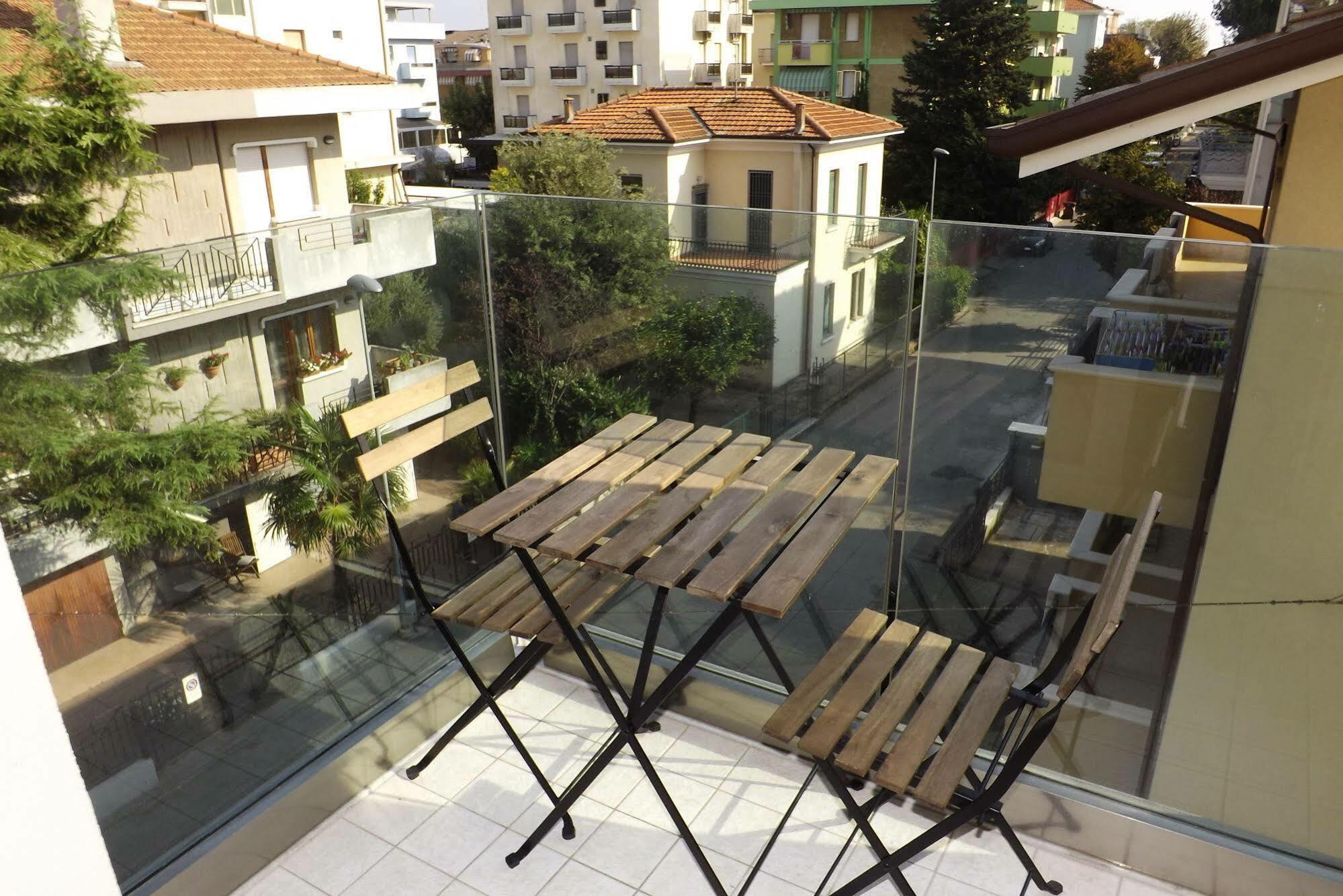 Residence Hotel Albachiara Rimini Kültér fotó